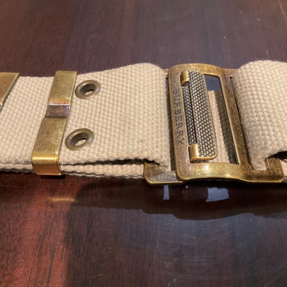 Burberry  Beige Canvas Eyelet Belt 30”/75cm - Picture 14 of 15
